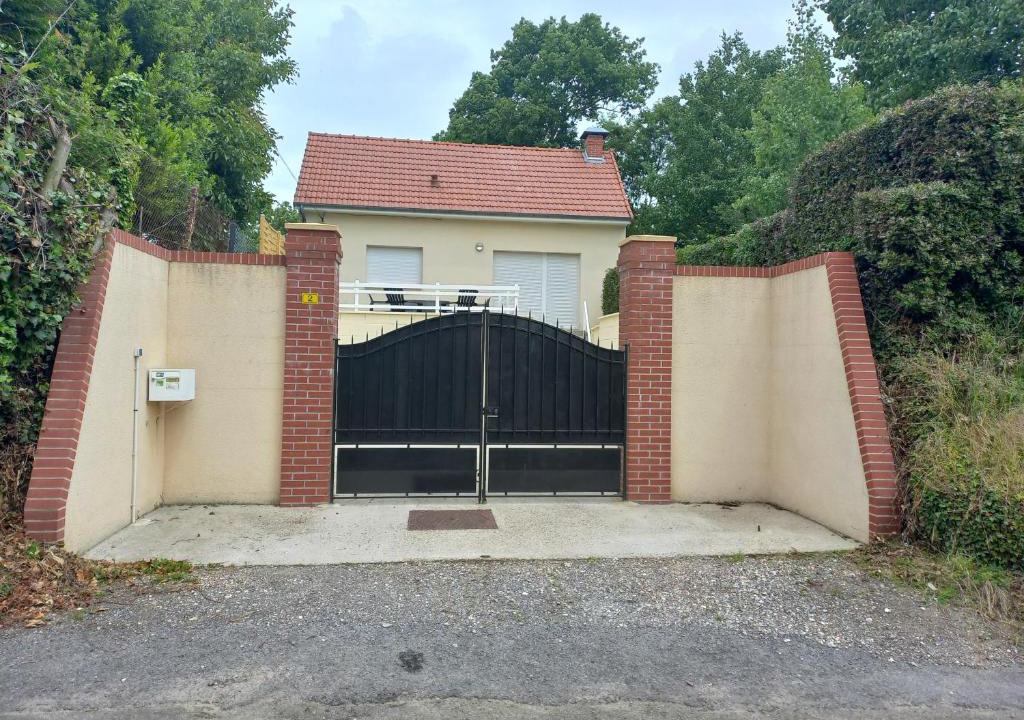 Arrest House | Gîte Au coeur de la Baie