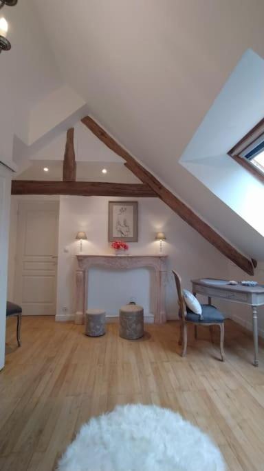 Montge-en-Goele Villa | Gîte aux trois suites parentales et son jacuzzi