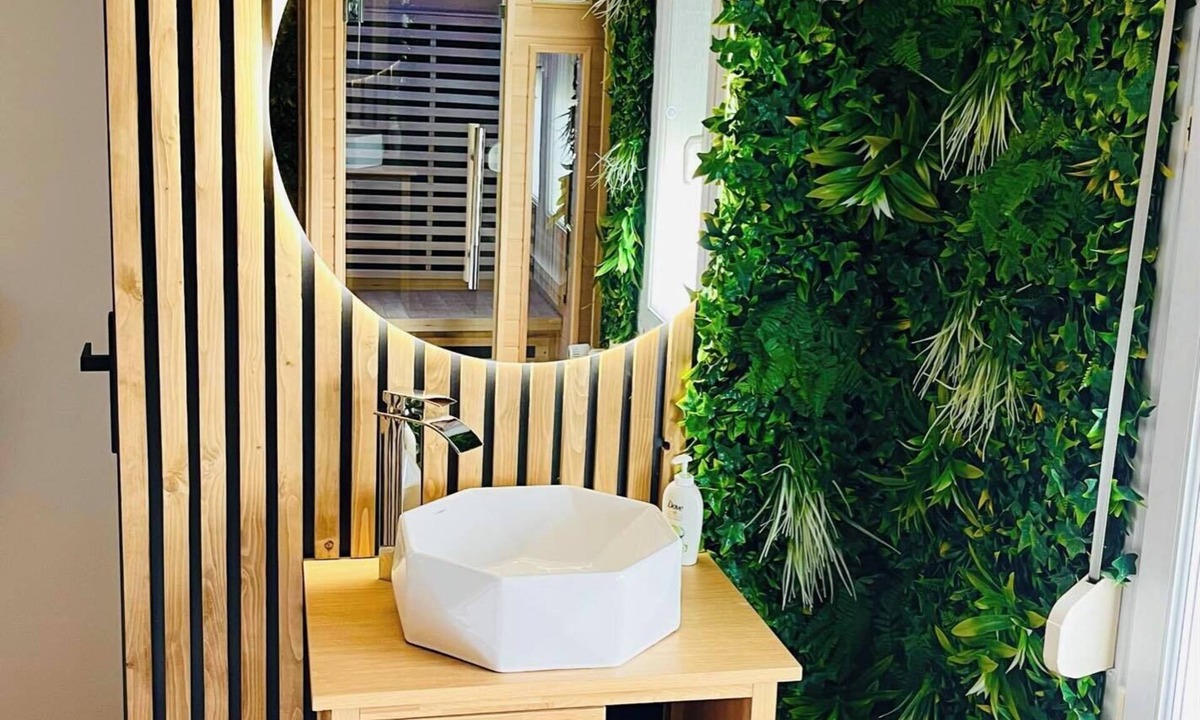 Feignies House | Gîte Avec Suite de Luxe et Bain à Remous