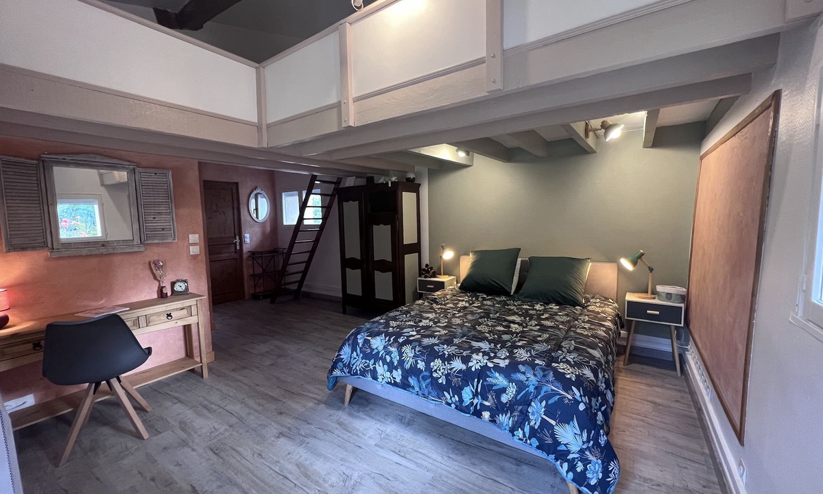 Emance House | Gîte Entièrement Rénové à Deux pas de la Forêt à Pied