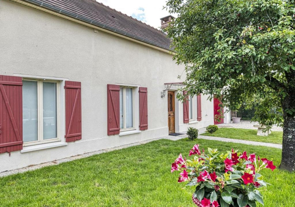 Mesnil-Saint-Pere House | Gîte Mesnil-Saint-Père, 4 pièces, 6 personnes - FR-1-543-200