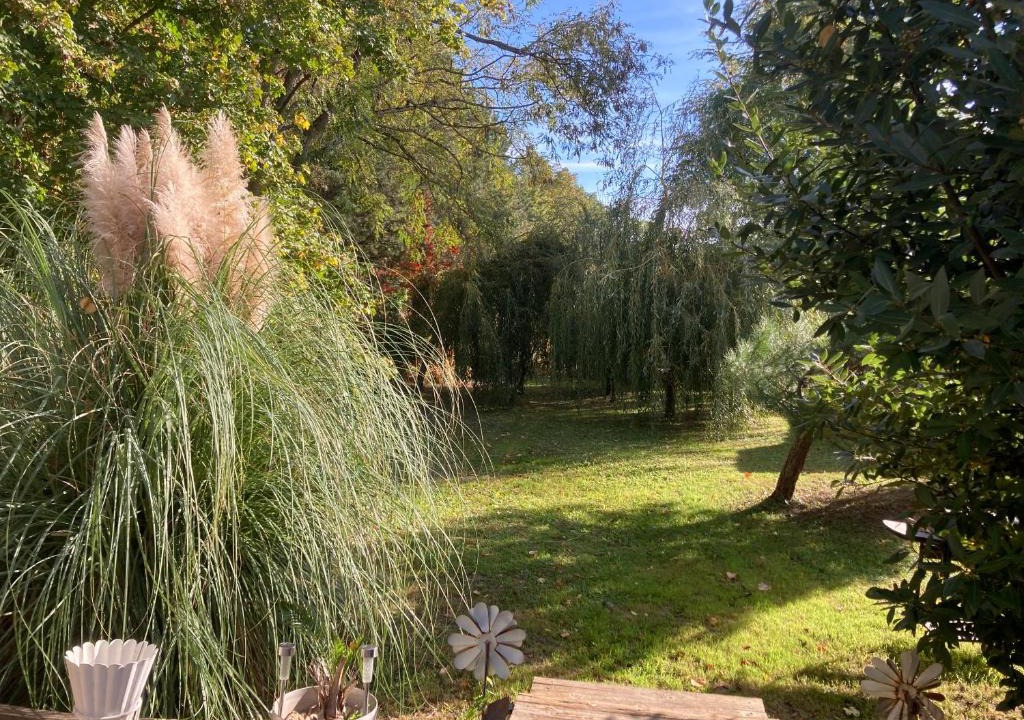 Louhans House | GITE Voie Verte , jardin, CV LOUHANS
