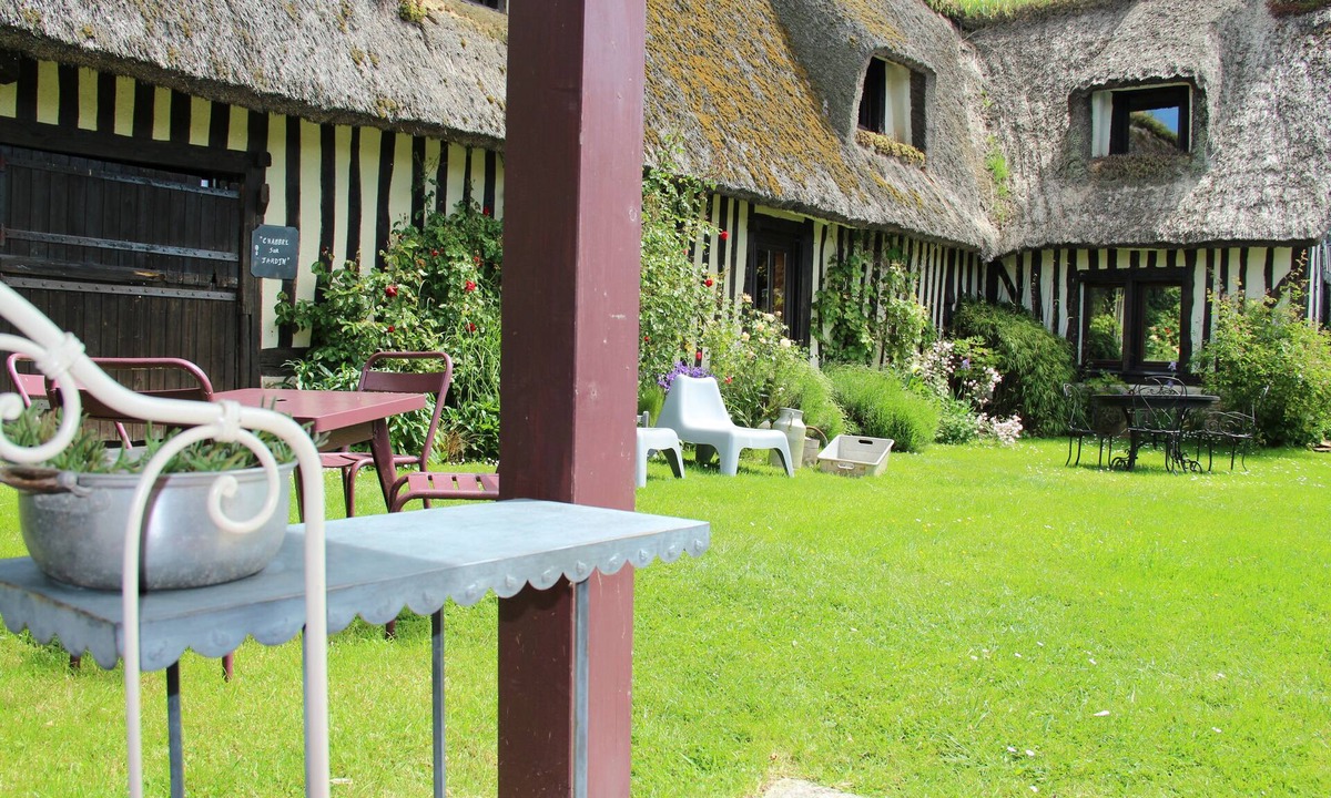 Fatouville-Grestain Cottage | Gites NORMANDY near Honfleur with Pool and Sauna