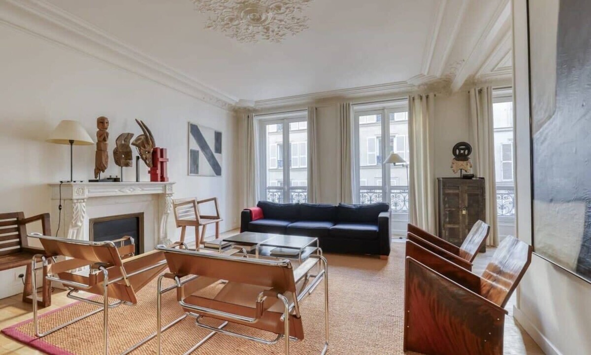 Quartier Saint-Georges Apartment | Gorgeous and large flat in the heart of Paris 09