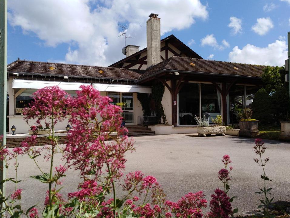 Ladoix-Serrigny Hotel | Hôtel-Restaurant "La Gremelle"