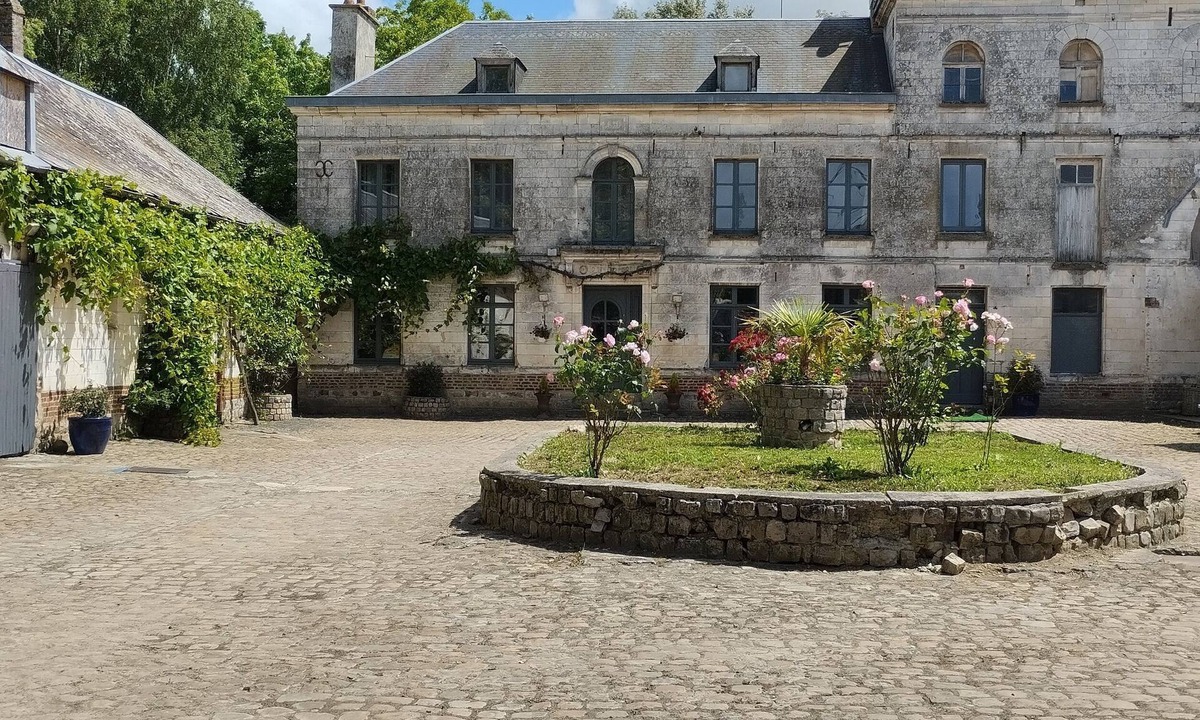 Agnez-les-Duisans Apartment | HARAS DE LA RESSEE APARTMENT 90M2 3 BEDROOMS BUCOLIC LOCATION HORSE BOXESNOT INCLUDED