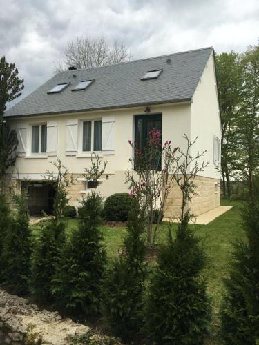 Pierrefonds House | Holiday Home Castle View