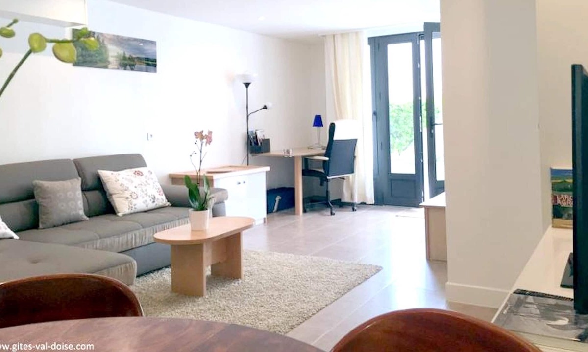 Argenteuil Apartment | Homerez - Amazing apartement for 4 ppl. at Argenteuil