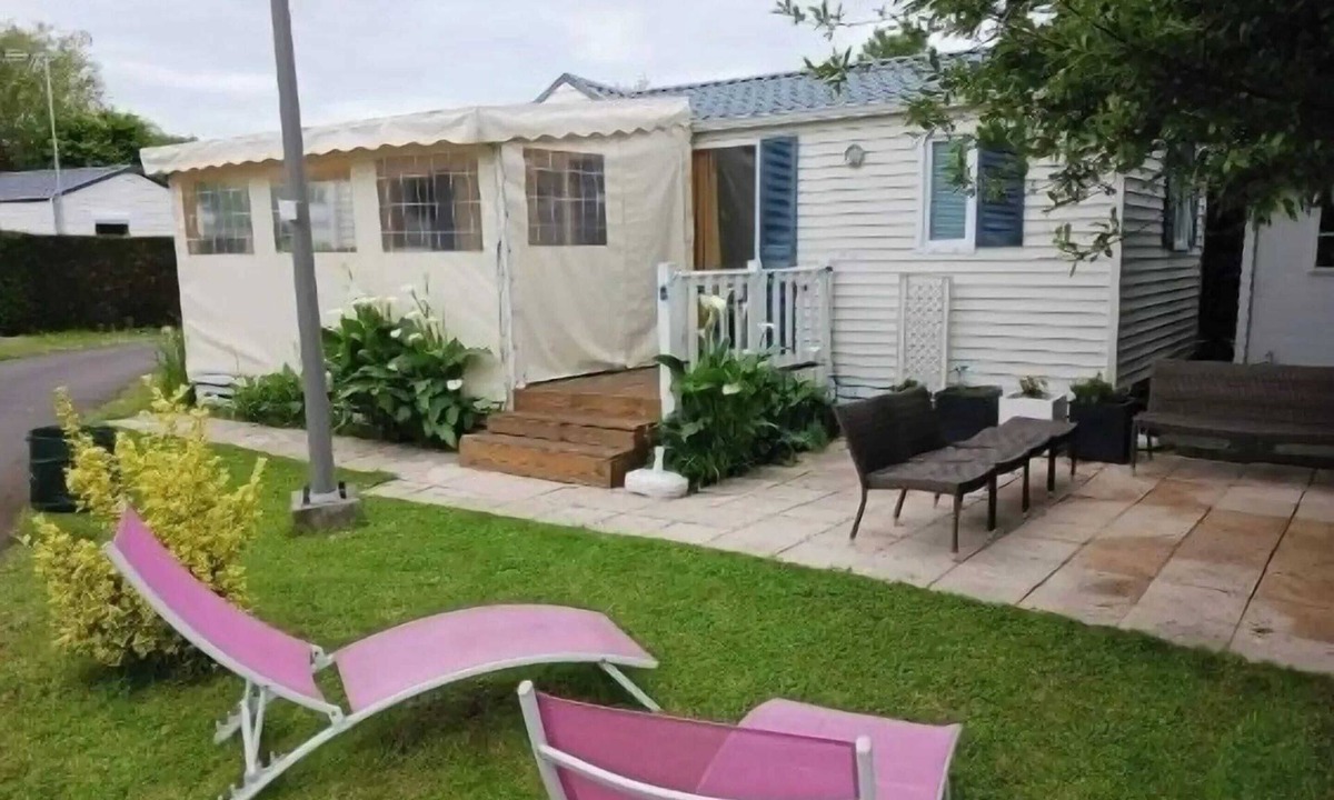 Saint-Arnoult House | Homerez - Bungalow in Saint-Arnoult