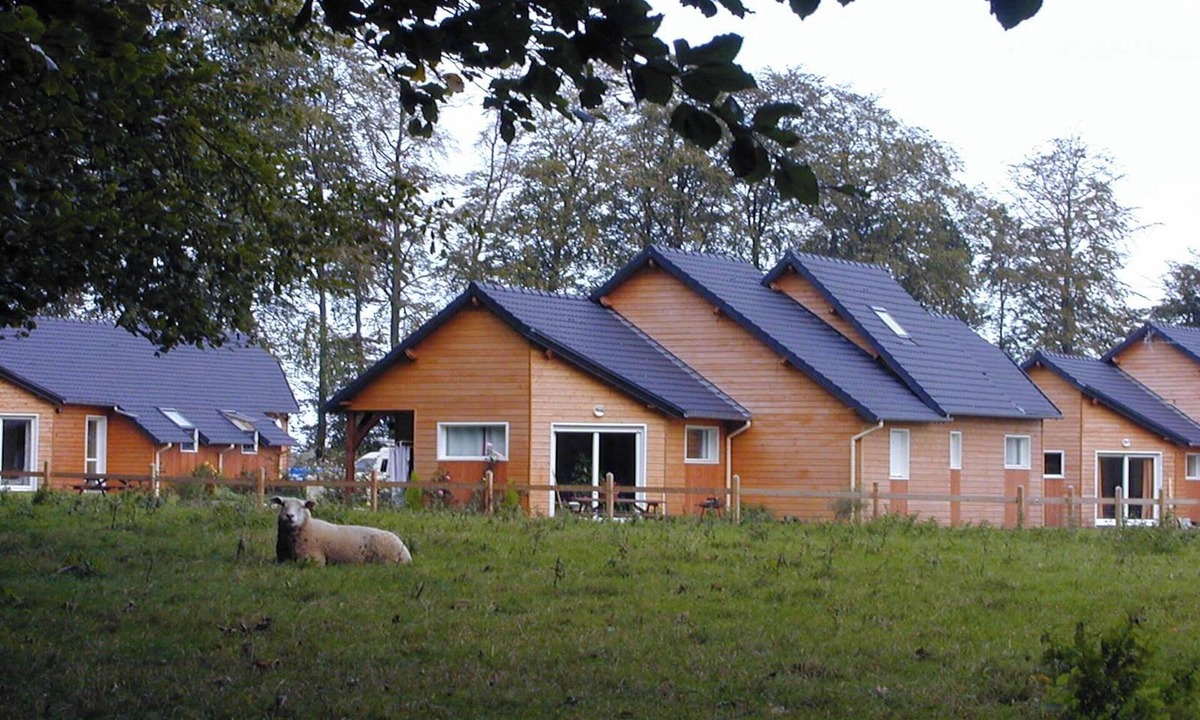 Berville Ski Chalet | Homerez - Picturesque Chalet in Berville with Fenced Garden