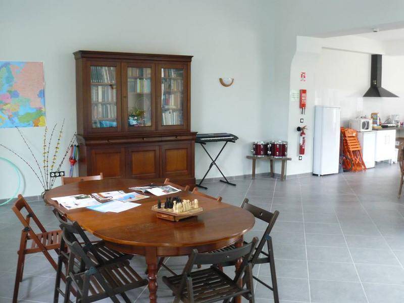 La Chapelle la Reine Hostel | Hostel ∙ 5 guests