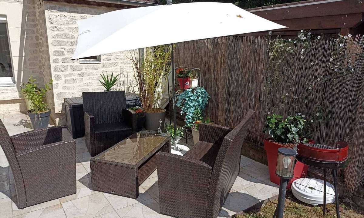 Saint-Brice-sous-Foret House | House 20 min from Paris (line h) + CDG airport link. 5 min walk to transport.