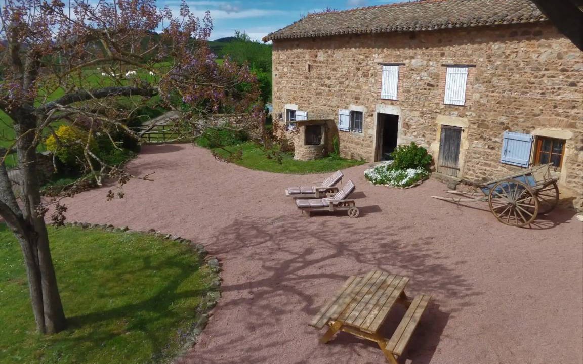 Dompierre-les-Ormes House | House ∙ 5 bedrooms ∙ 8 guests