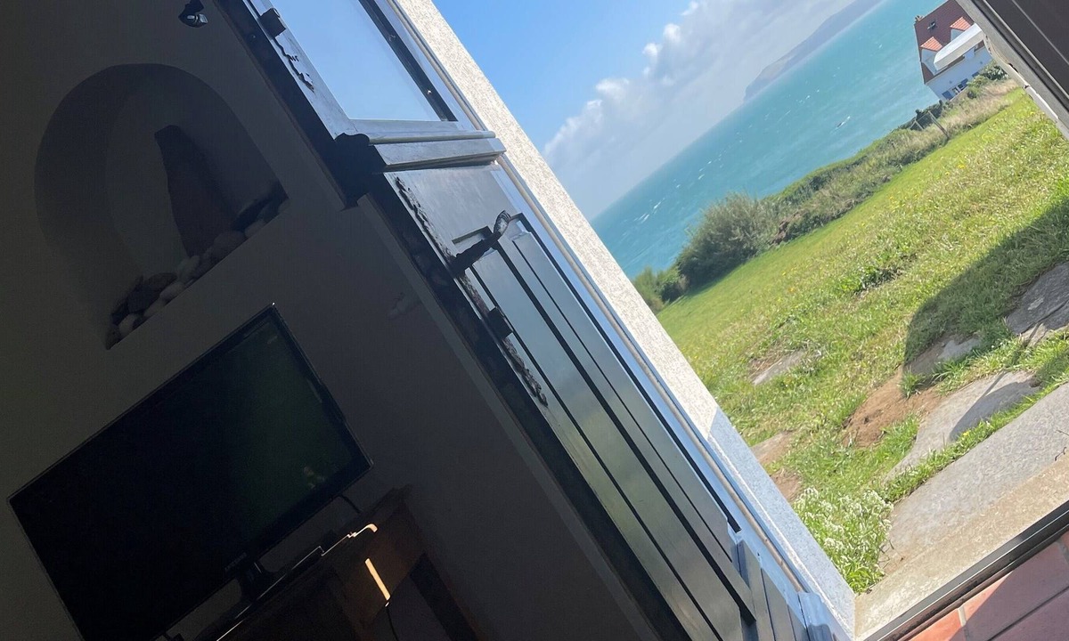 Bleriot-Plage House | House with great sea view 2 bedrooms 2 bathrooms 6 people max