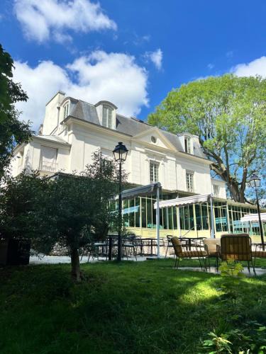 Ecouen Hotel | Il Maestro - hôtel Restaurant du Château