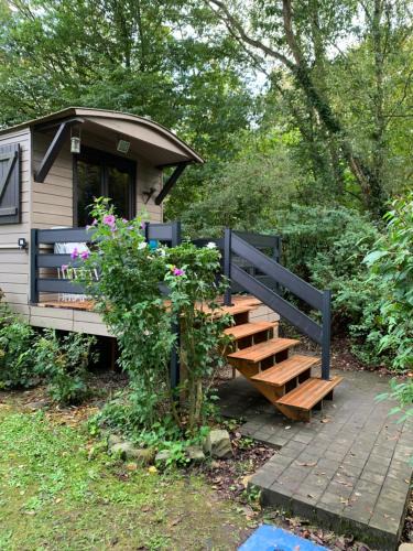 Saint-Amand-les-Eaux Ski Chalet | Jolie Roulotte tout confort