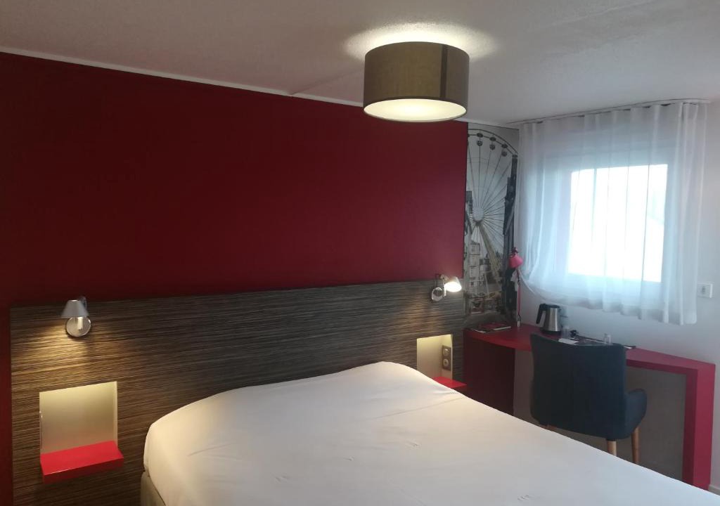 Saint-Etienne-du-Rouvray Hotel | Kyriad Rouen Sud - Oissel