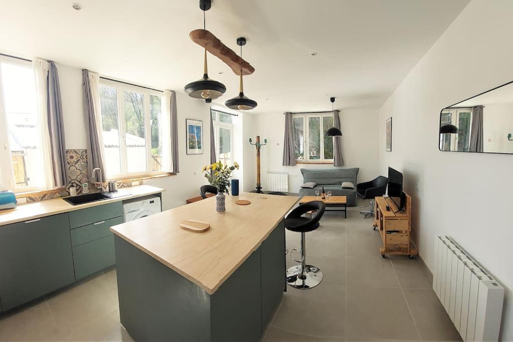 Thury-Harcourt House | L'aigrette moderne, ensoleillé et bien placé