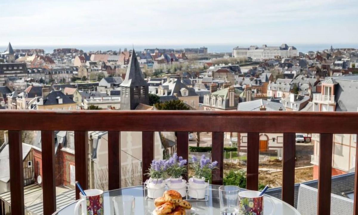 Trouville-sur-Mer Apartment | l'Amiral by Interhome