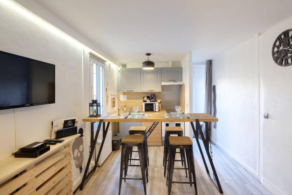 Fontainebleau Apartment | L'atelier - Hyper centre de Fontainebleau - proche INSEAD