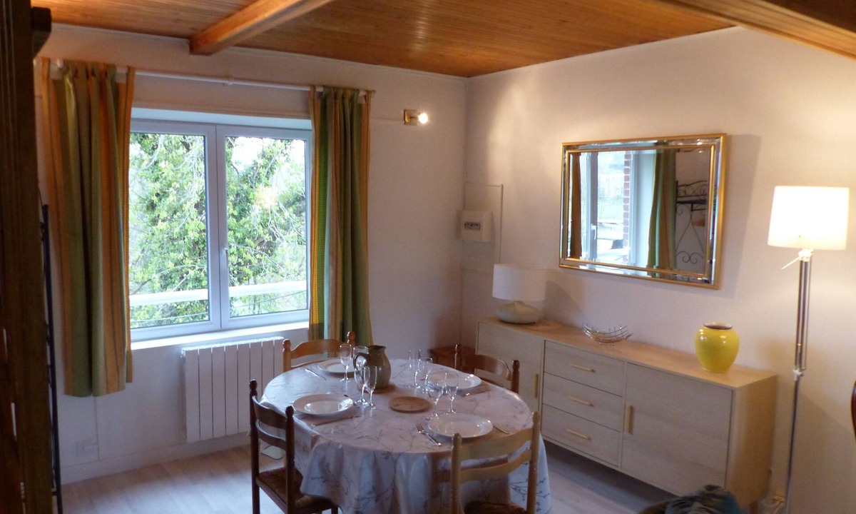 Blangy-sur-Bresle Apartment | La Calypso Duplex Apartment for 5 people (including 1 child under 3 years old)