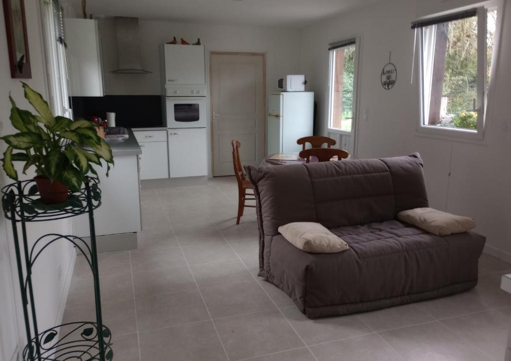 Cormeilles House | La Cour Angot
