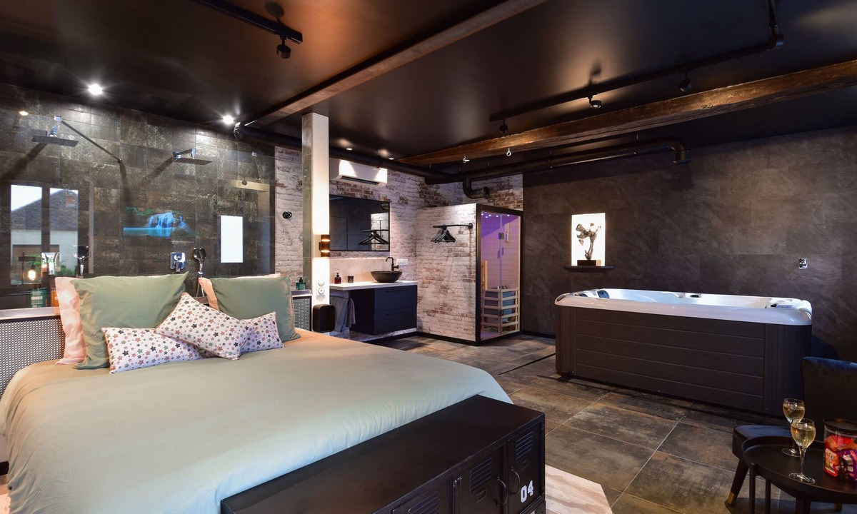 Eppe-Sauvage Apartment | La Forge By C&V - Jacuzzi, Sauna, plat repas et petit déjeuner