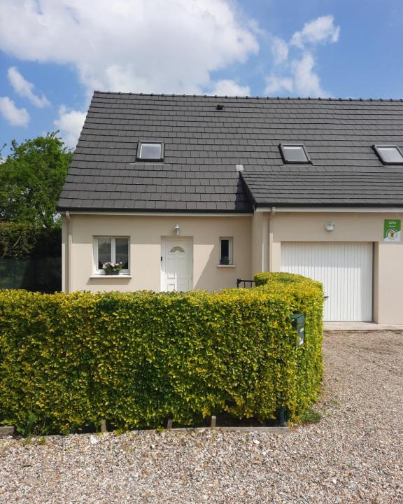 Arrest House | La Maison LOLA