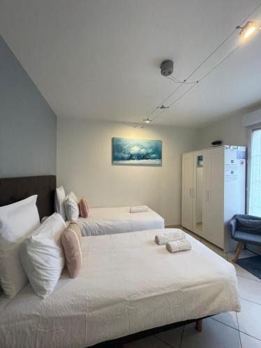 Les Mureaux Apartment | LA MARINA-Center-Parking-StationtoParis