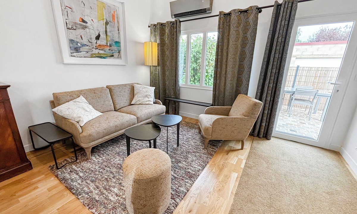 Bretigny-sur-Orge House | La Parenthèse, near Paris, Terrace and Parking