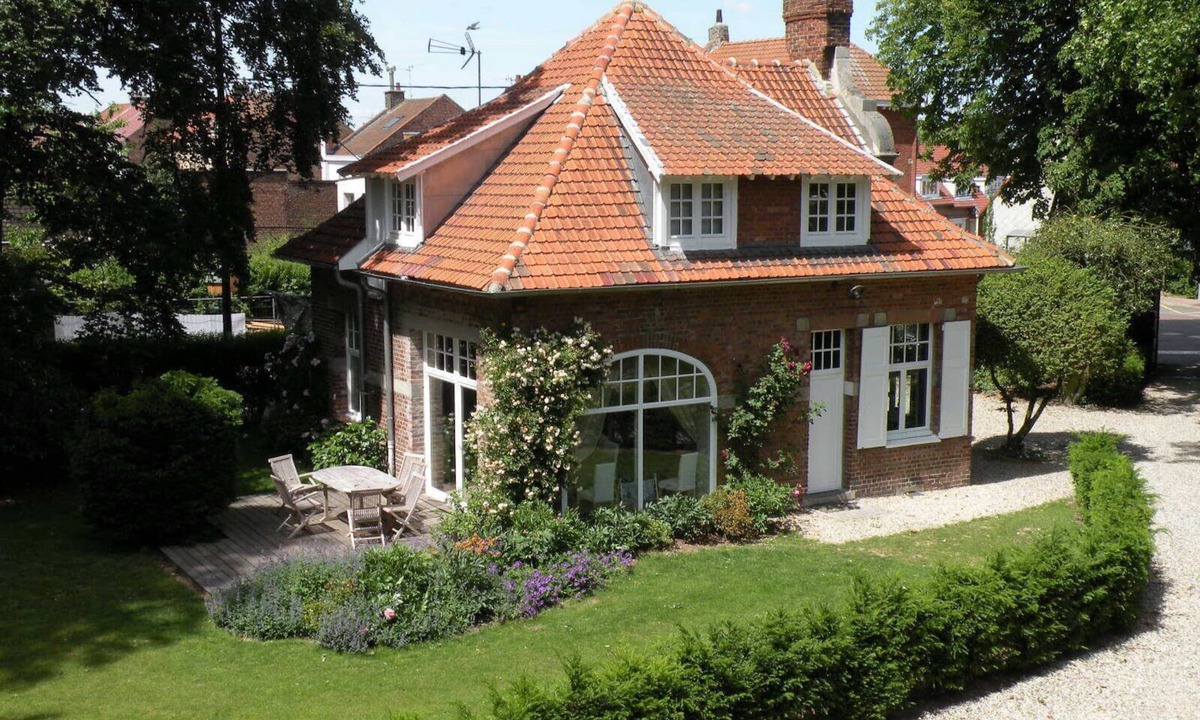 Sainghin-en-Melantois House | La Verdiere - Charming cottages with private garden in the middle of a park