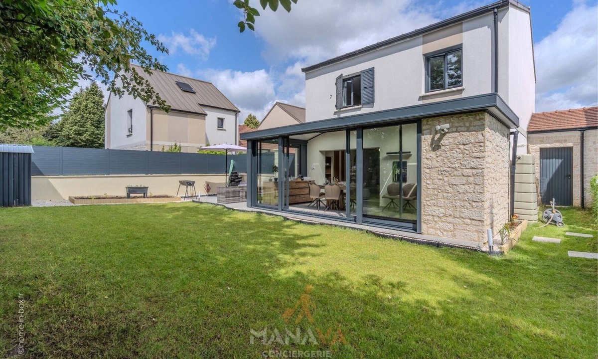 Bussy-Saint-Georges Villa | La Villa Tahaa 6/8 guest 10 min Disneyland Paris