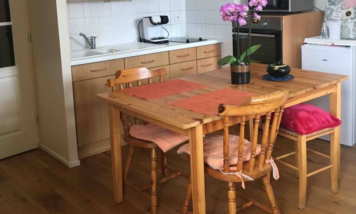 Condette Apartment | Large Bright Studio, Rest, Sea, Forest, Tennis court