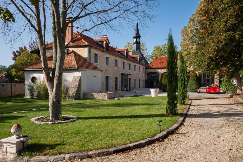 Bonnelles Bed & Breakfast | Le Clocher de la Duchesse