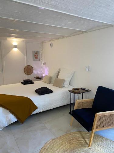 Bois-le-Roi Apartment | Le Cocon - proche gare avec jardinet - 2 adultes et 1 bébé