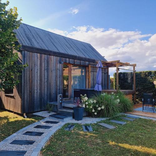 Barbizon House | LE COTTAGE BARBIZONNAIS avec jacuzzi privé à partir de 10 ans