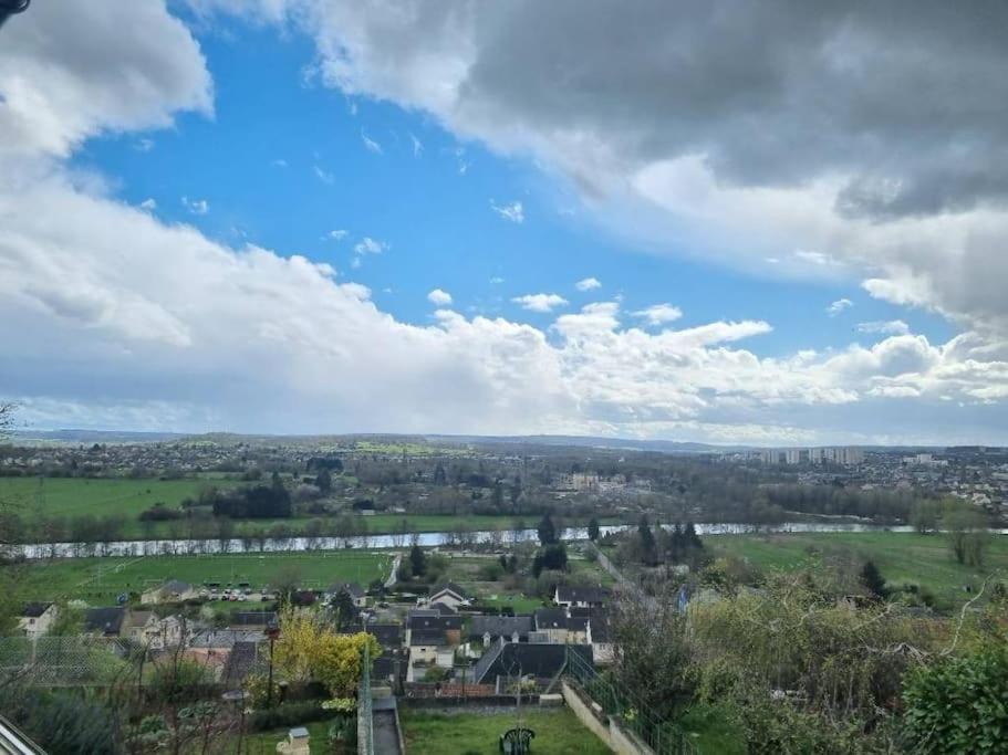 Charleville-Mezieres House | Le Haut du Theux - Gîte de vacances