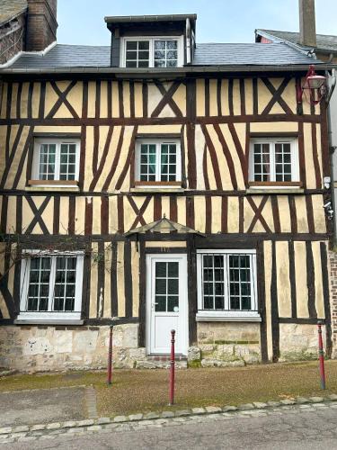 Jumieges House | le relais de l'abbaye