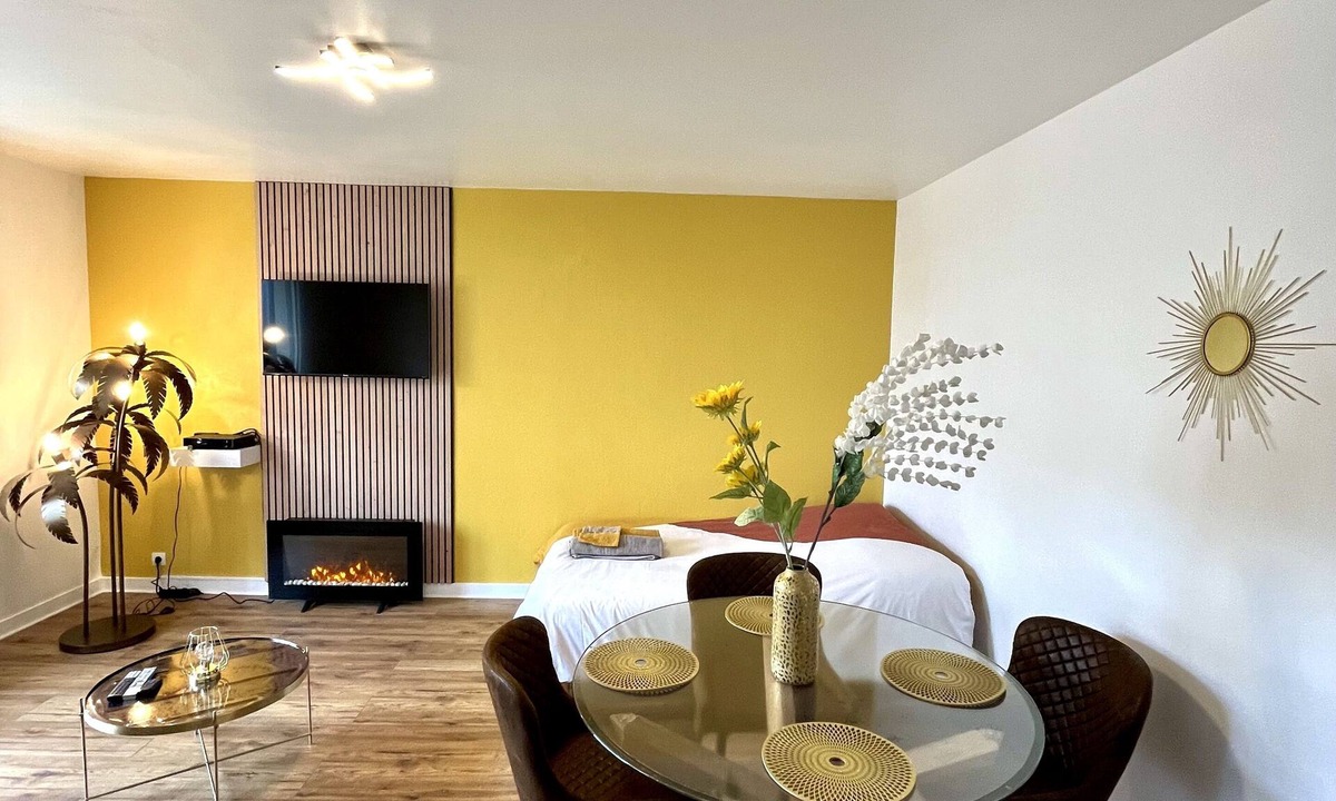 Bar-sur-Aube Apartment | Le Soleil dOr 10m de Nigloland