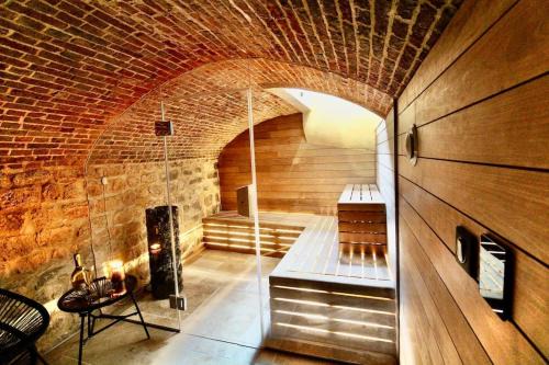 Rouen City Centre Apartment | Le Spa Beauvoisine - Jacuzzi Sauna Rouen centre Free parking