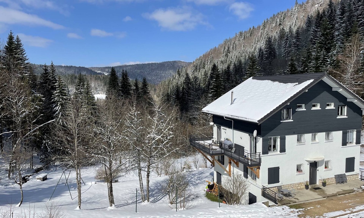 Les Rousses Ski Chalet | LES DAPPES 5-person chalet apartment rated 3* LES ROUSSES