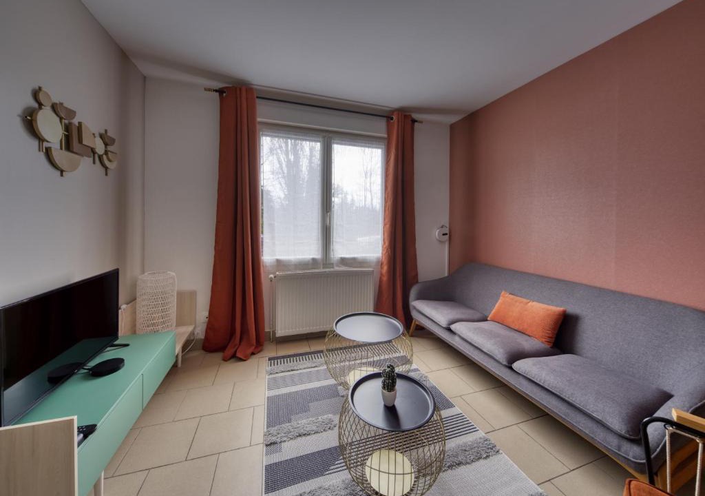 Peronne House | LnBnB - Petite maison au cœur de Péronne - Face aux étangs