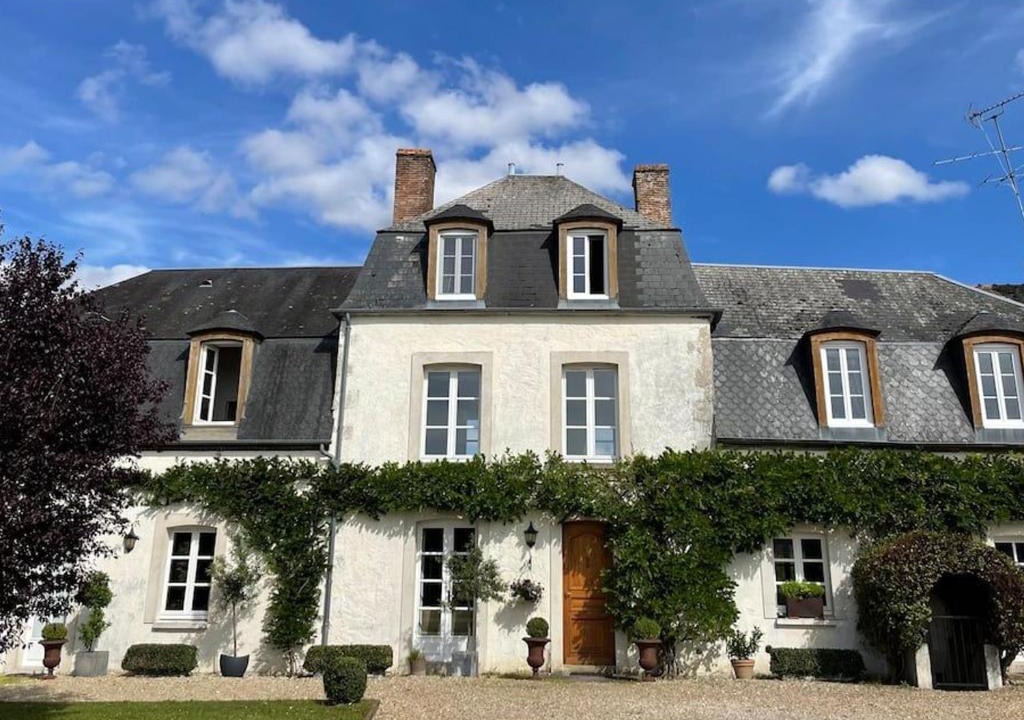 Paucourt Bed & Breakfast | Maison de Famille près de Montargis - Élégance et Confort en Forêt - FR-1-590-354