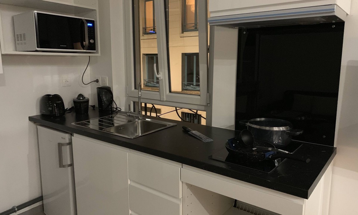 Coteaux Ouest Apartment | Newly renovated and equipped studio in Rouen city center