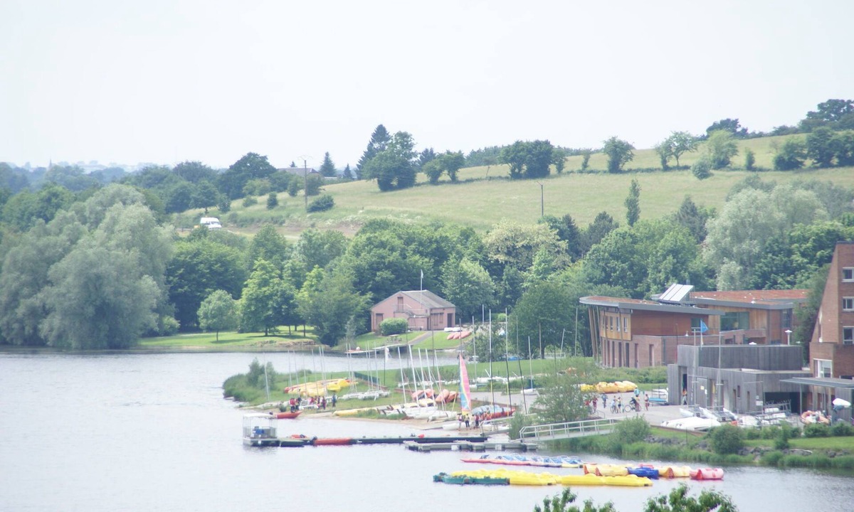 Eppe-Sauvage House | Nice apartment with dishwasher in the beautiful ValJoly