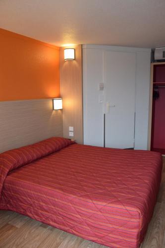 Villers-Saint-Paul Hotel | Premiere Classe Creil - Villers Saint Paul