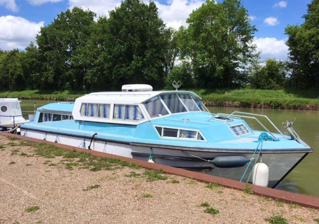 Nevers House | Propriete de 2 chambres avec vue sur le lac a Nevers a 1 km de la plage
