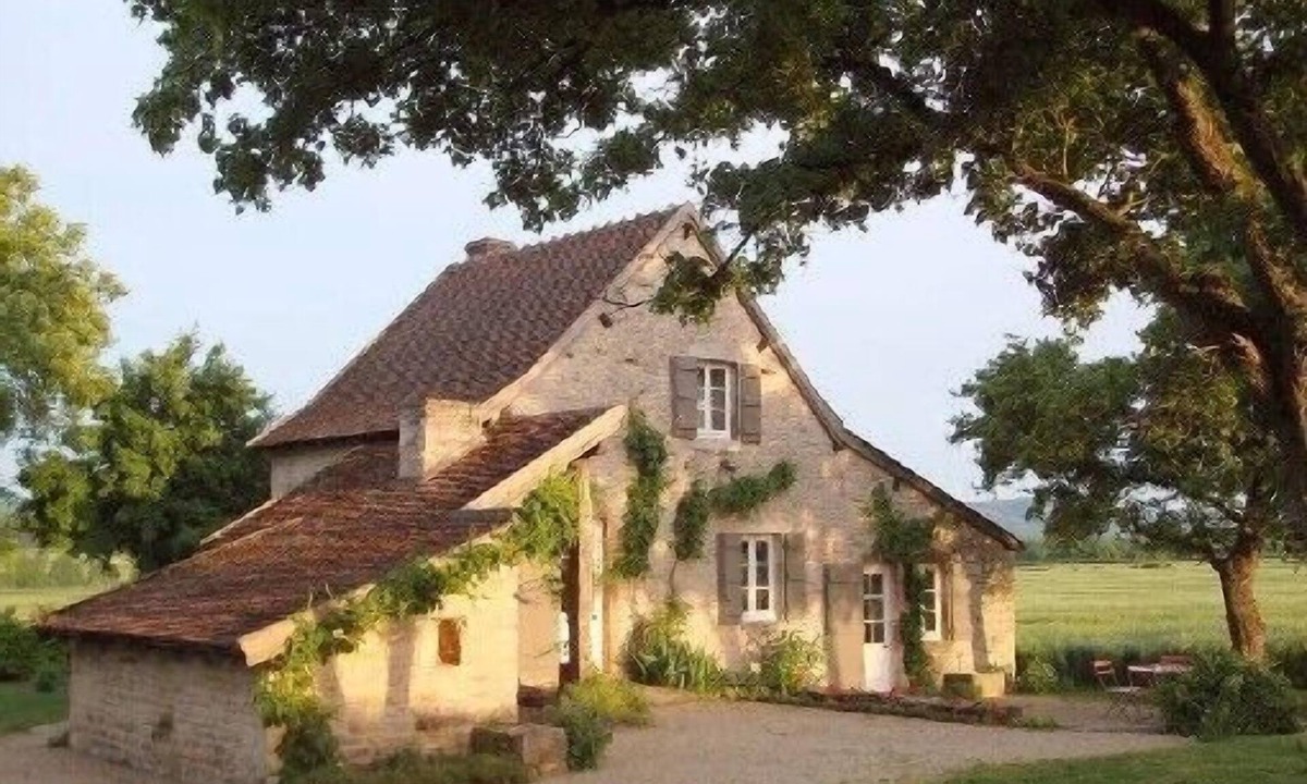 Champagny-sous-Uxelles House | Quiet and self-catering house, 20 km north of Cluny