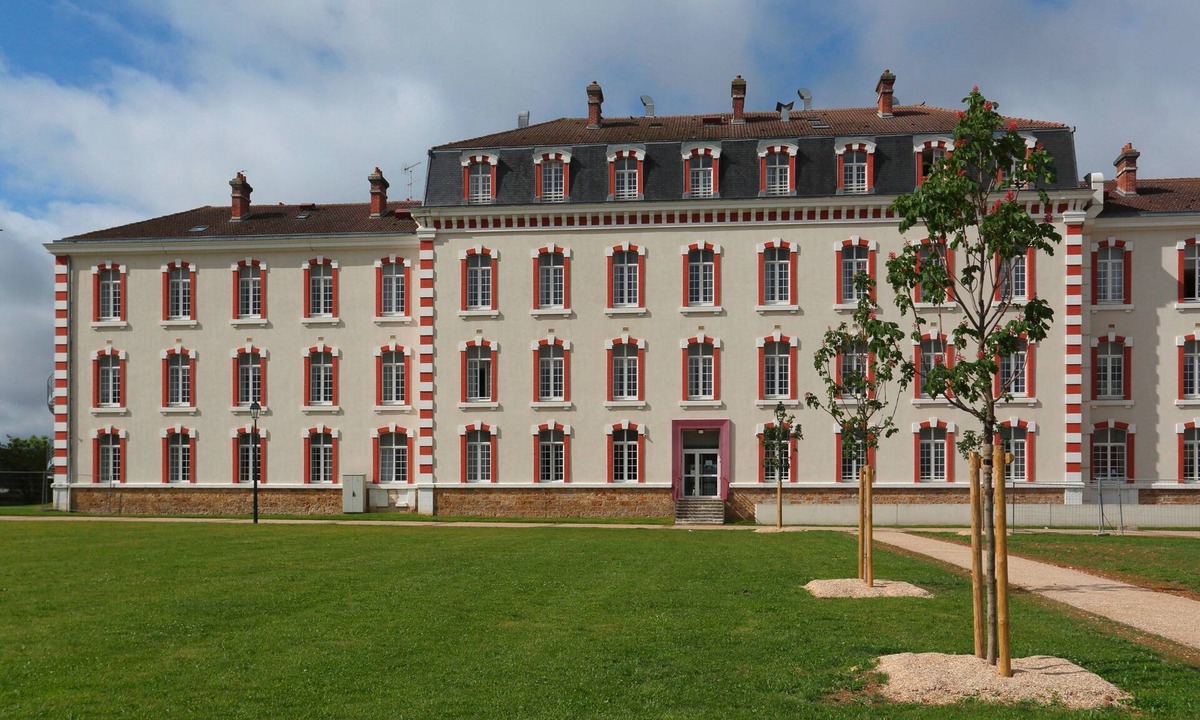 Epernay Apartment | Quiet, Cozy Studio | Free Wi-Fi + On-Site Parking