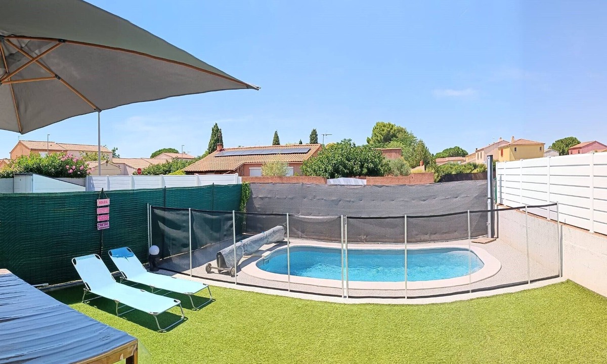 Paulhan House | Quiet house in the South between sea and countryside